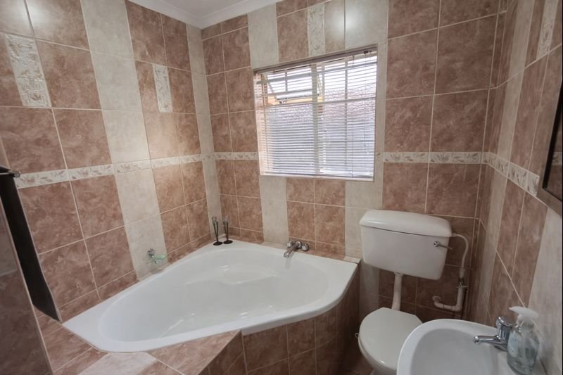 3 Bedroom Property for Sale in Vaalpark Free State